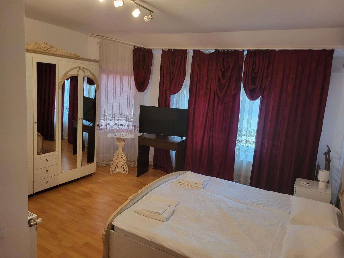 Casa Frizerului - Pets Allowed For Free & Moto Friendly Apartment Sebes  Exterior photo